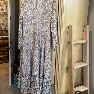 Vintage m igeer tan lace lined dress size medium